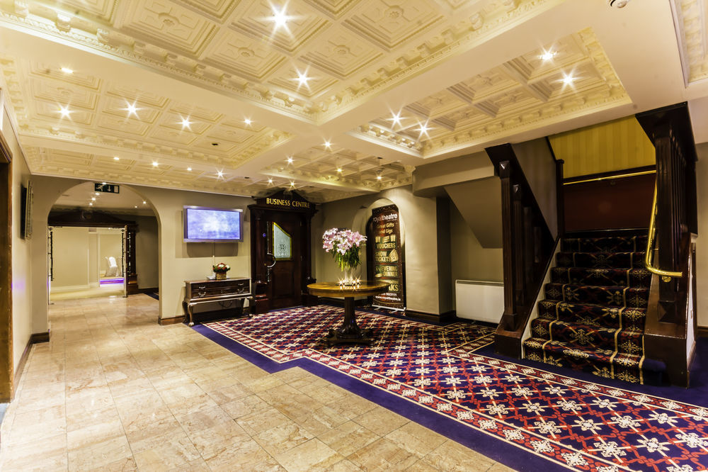 Tf Royal Hotel & Theatre Каслбар Екстер'єр фото